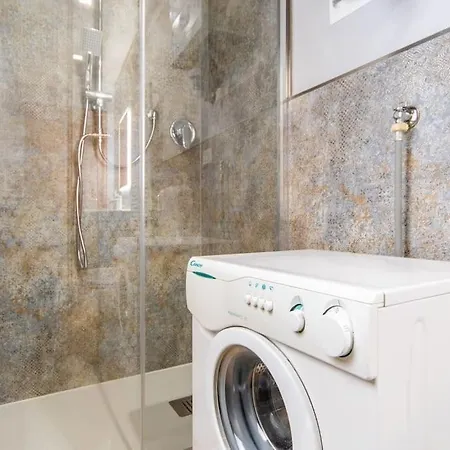 Bilocale Design In Centro Storico Apartment